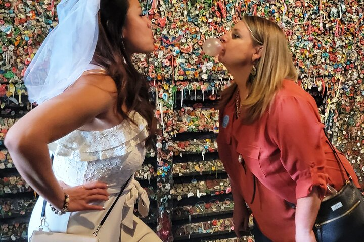 Coffee & Food Tastings at Pike Place Market - Photo 1 of 7